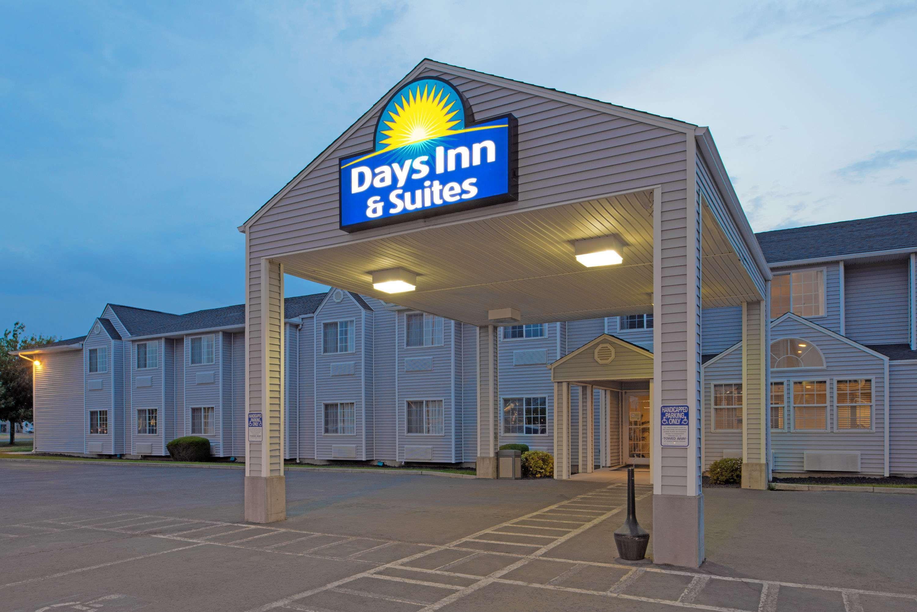 Days Inn & Suites By Wyndham Spokane Airport Airway Heights Exterior foto